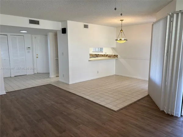 $2,400 | 8444 Shadow Court, Unit 43, Coral Springs, FL 33071