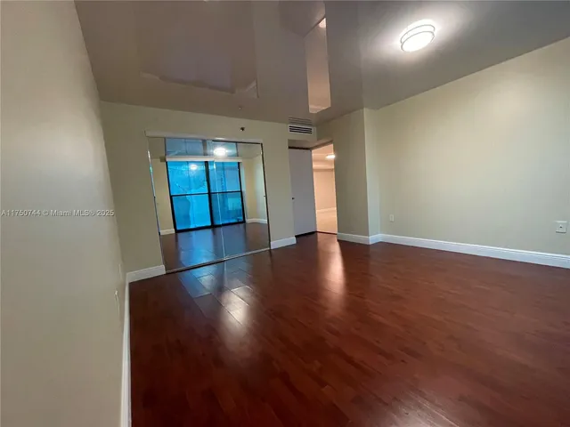 $399,000 | 210 174th Street, Unit 305, Sunny Isles Beach, FL 33160