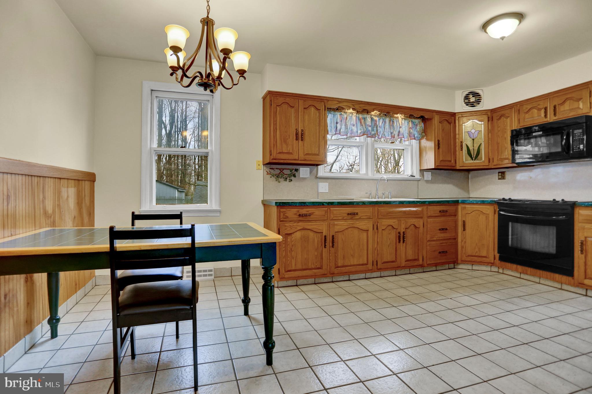 2610 Hill Road Reading, PA 19606 - Photo 13 of 33