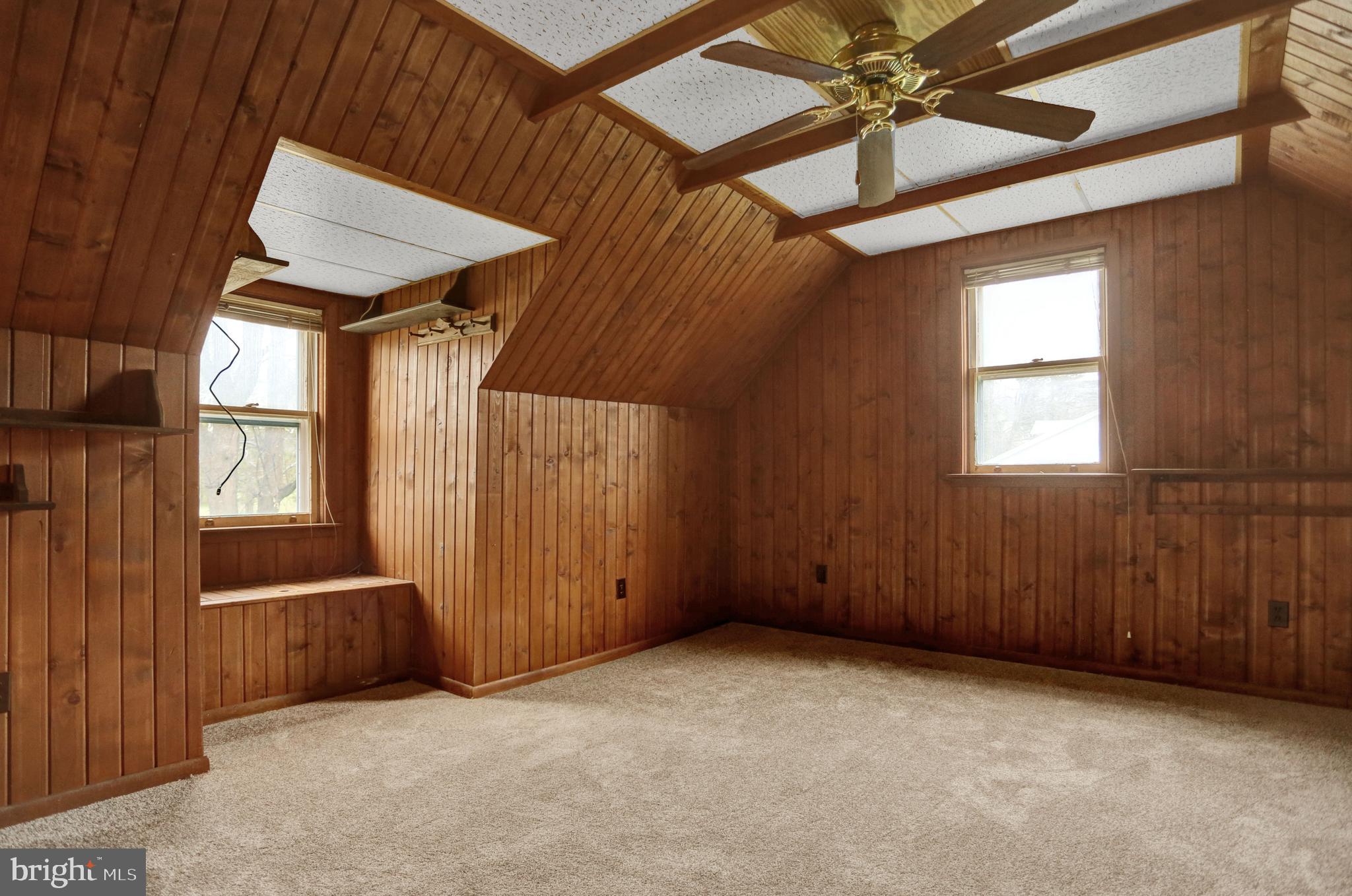 2610 Hill Road Reading, PA 19606 - Photo 22 of 33