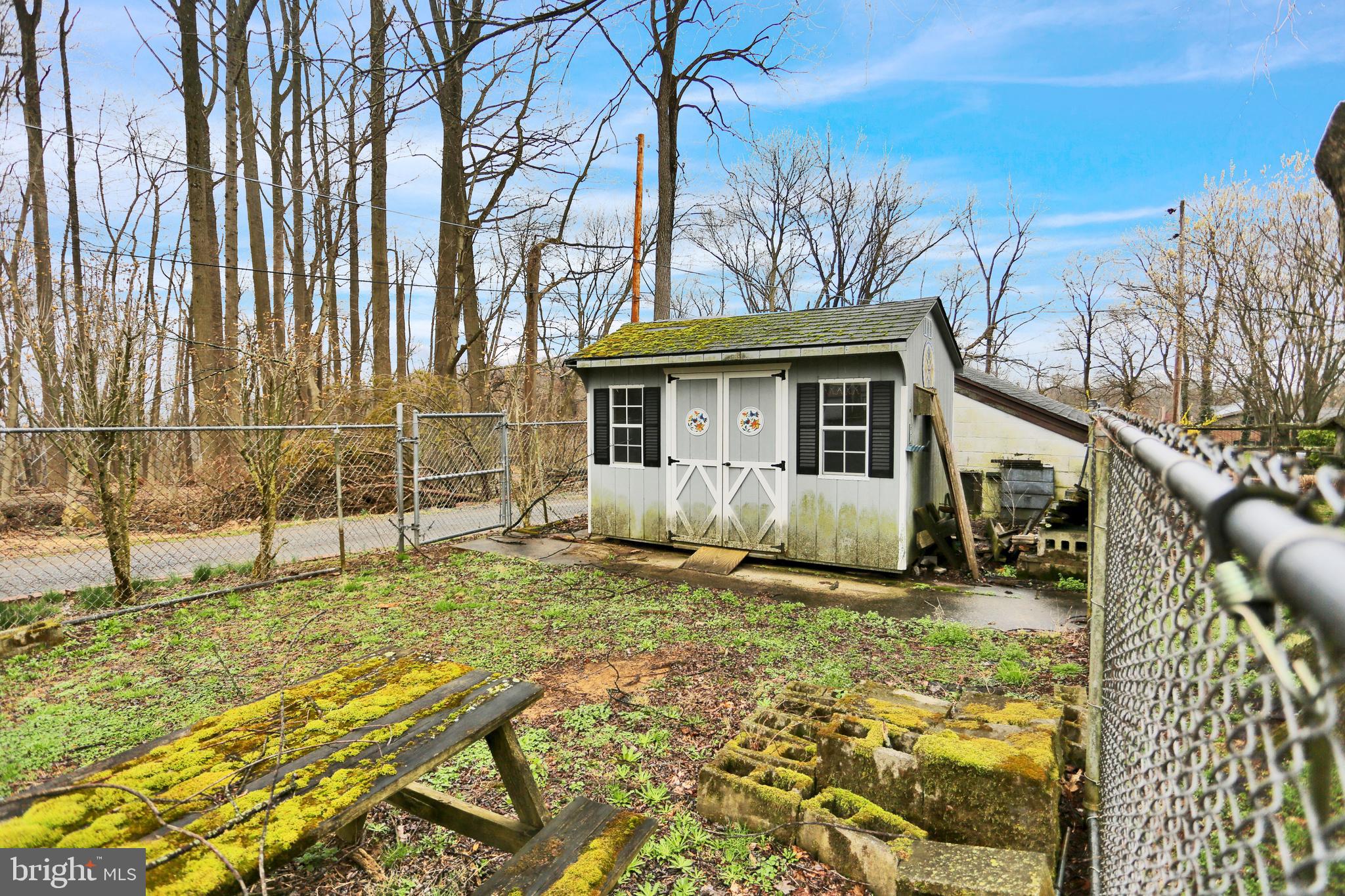 2610 Hill Road Reading, PA 19606 - Photo 4 of 33
