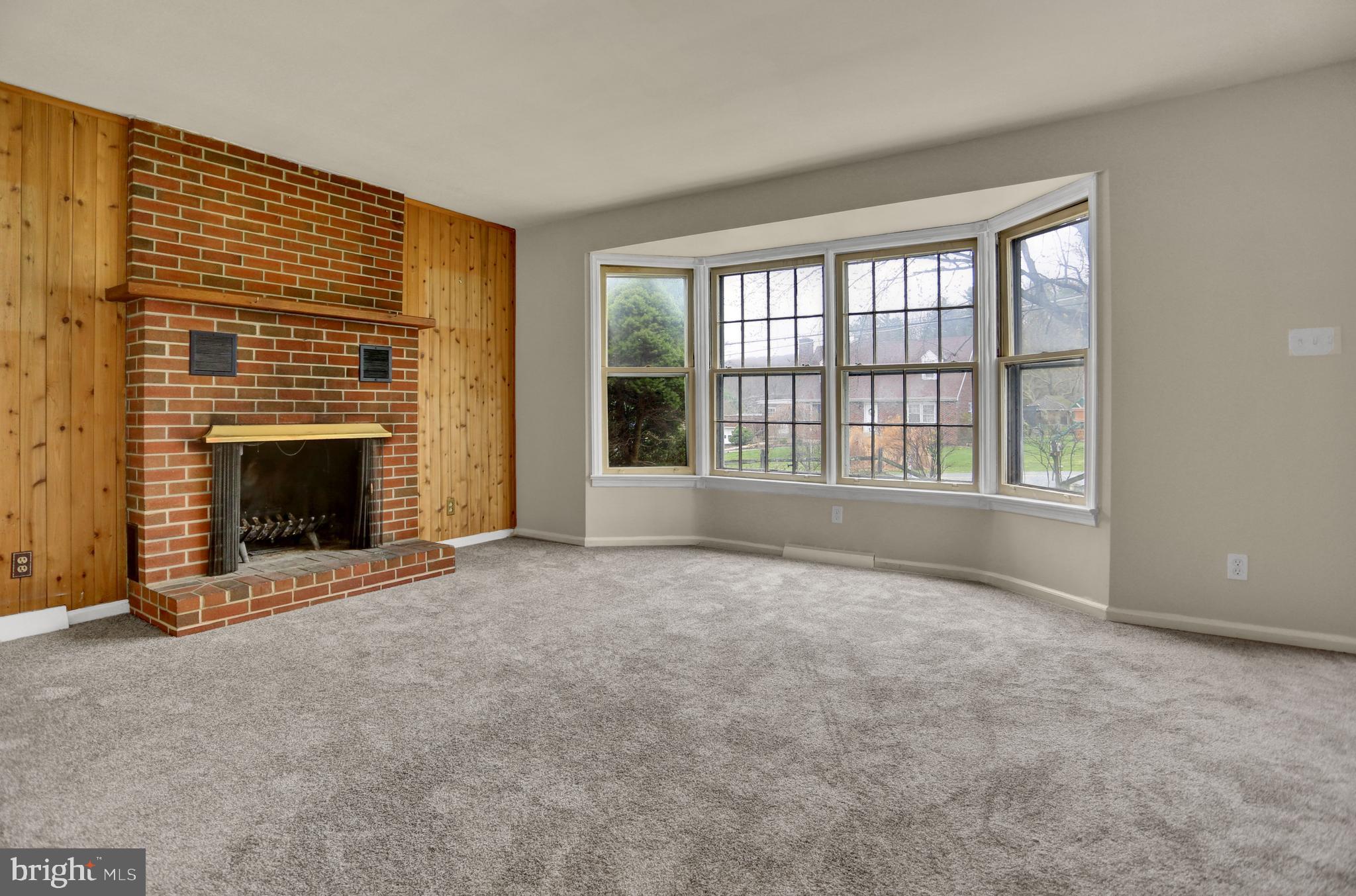 2610 Hill Road Reading, PA 19606 - Photo 5 of 33
