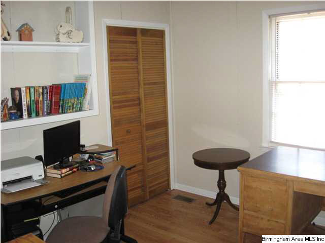 202 Geoff Lane Anniston, AL 36201 - Photo 7 of 28