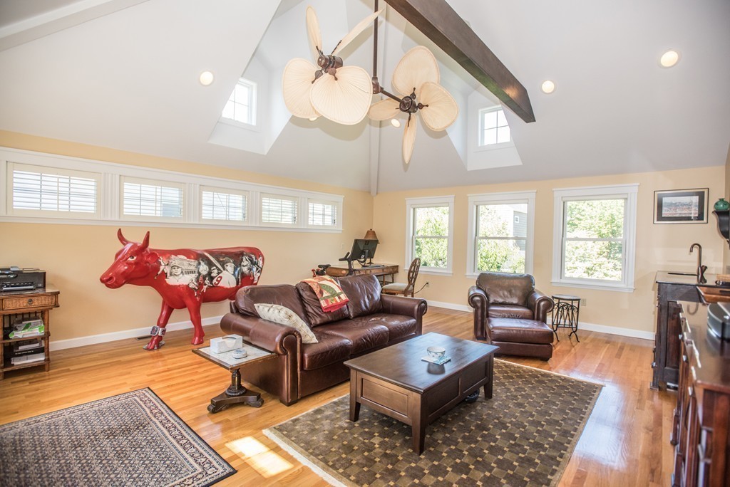 20 Emerson Road Watertown, MA 02472 - Photo 4 of 30