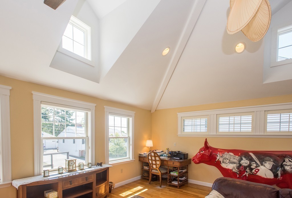 20 Emerson Road Watertown, MA 02472 - Photo 5 of 30