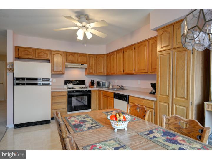 4 Stokes Road Mount Laurel, NJ 08054 - Photo 9 of 19 Kitchen