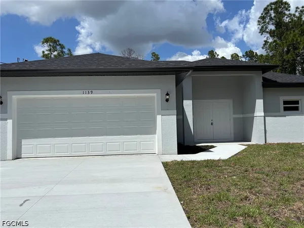 $2,000 | 1139 Rahway Street, Lehigh Acres, FL 33974