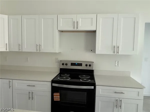 $2,000 | 1139 Rahway Street, Lehigh Acres, FL 33974
