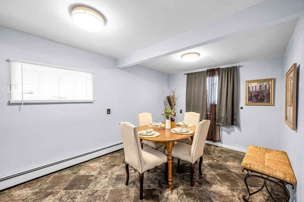 63 Lawton Street Springfield, MA 01109 - Photo 6 of 34