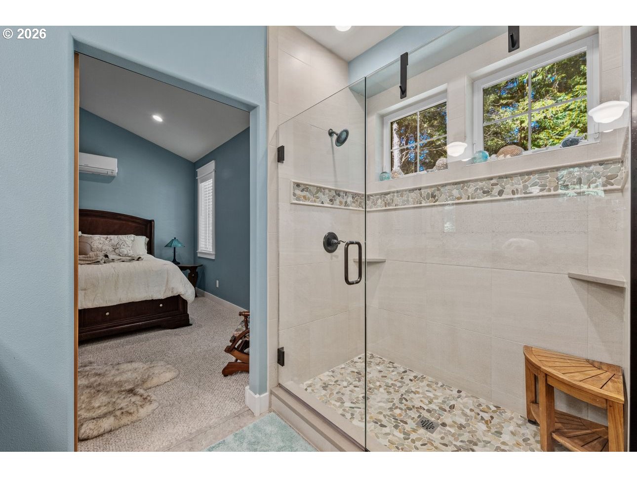 41900 Park Road Port Orford, OR 97465 - Photo 23 of 48 a bedroom with a bed and a window