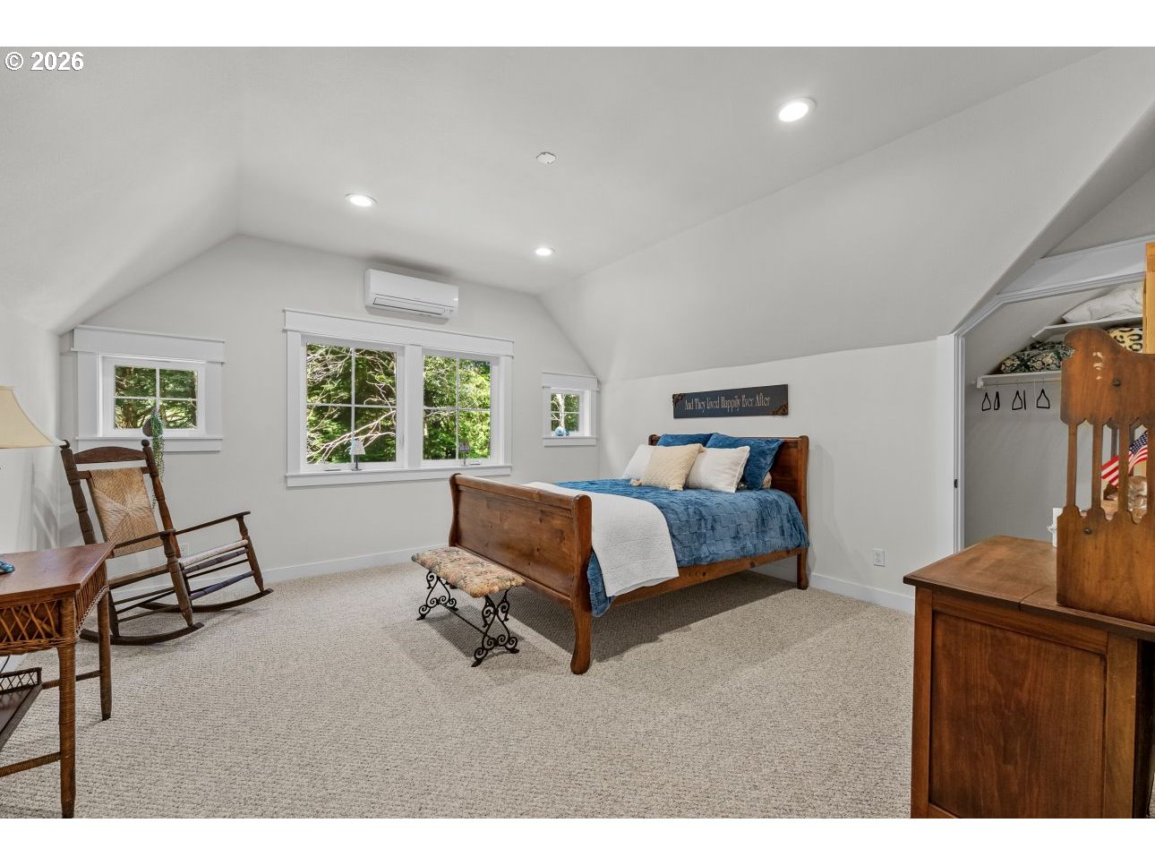 41900 Park Road Port Orford, OR 97465 - Photo 34 of 48 a bedroom with a bed and a window