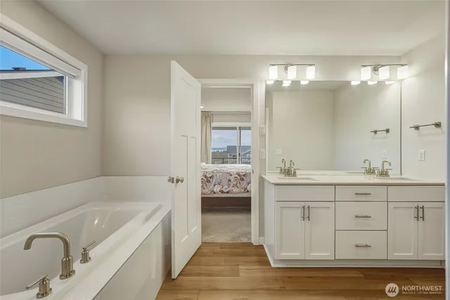 $879,990 | 5464 Lasiandra Drive, Blaine, WA 98230