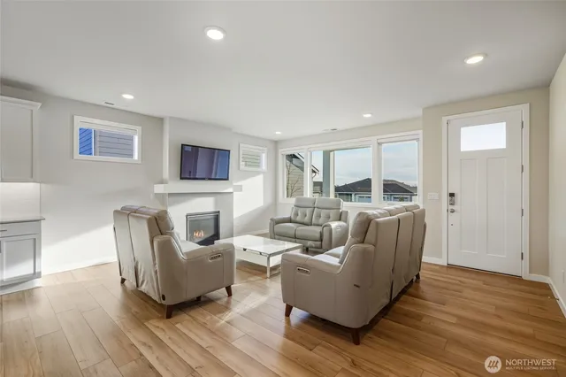 $879,990 | 5464 Lasiandra Drive, Blaine, WA 98230