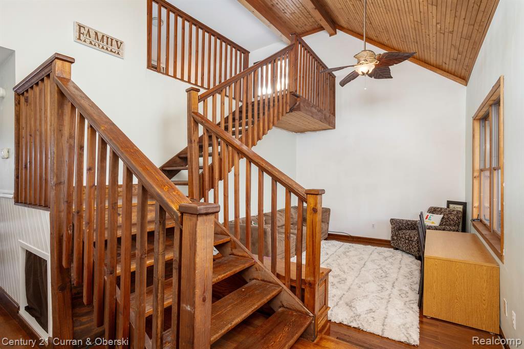 12340 Clyde Road Fenton, MI 48430 - Photo 6 of 56