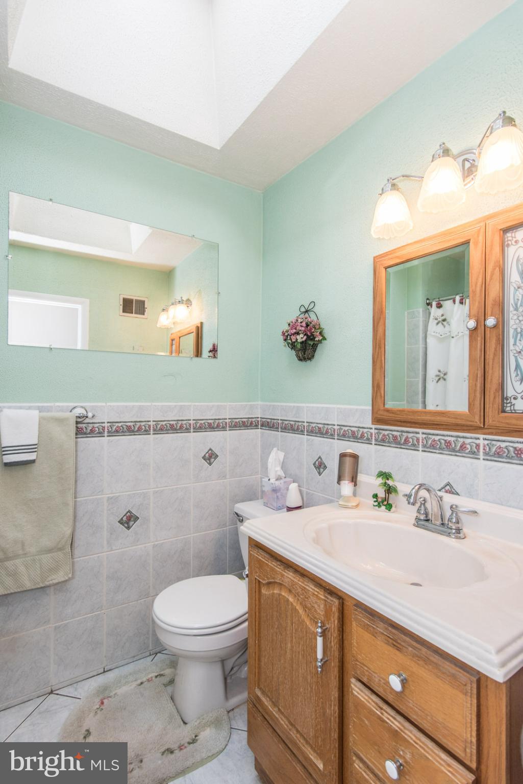 8931 Blue Grass Road Philadelphia, PA 19152 - Photo 45 of 85 Remodeled hall bath