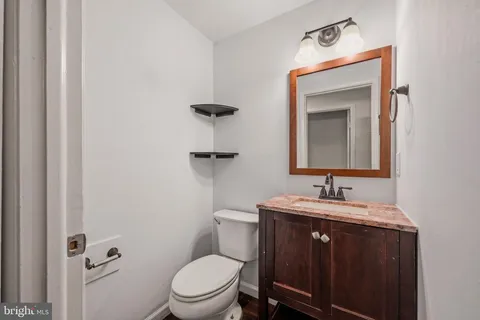 $320,000 | 11709 Ashworth Court, Germantown, MD 20876