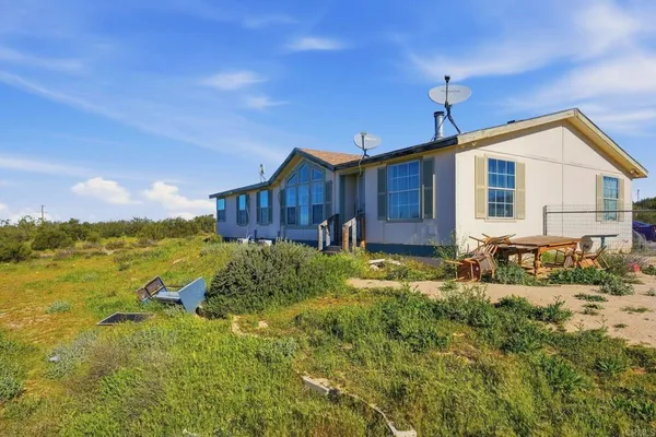 $699,000 | 909 Tierra De Luna Road, Boulevard, CA 91905