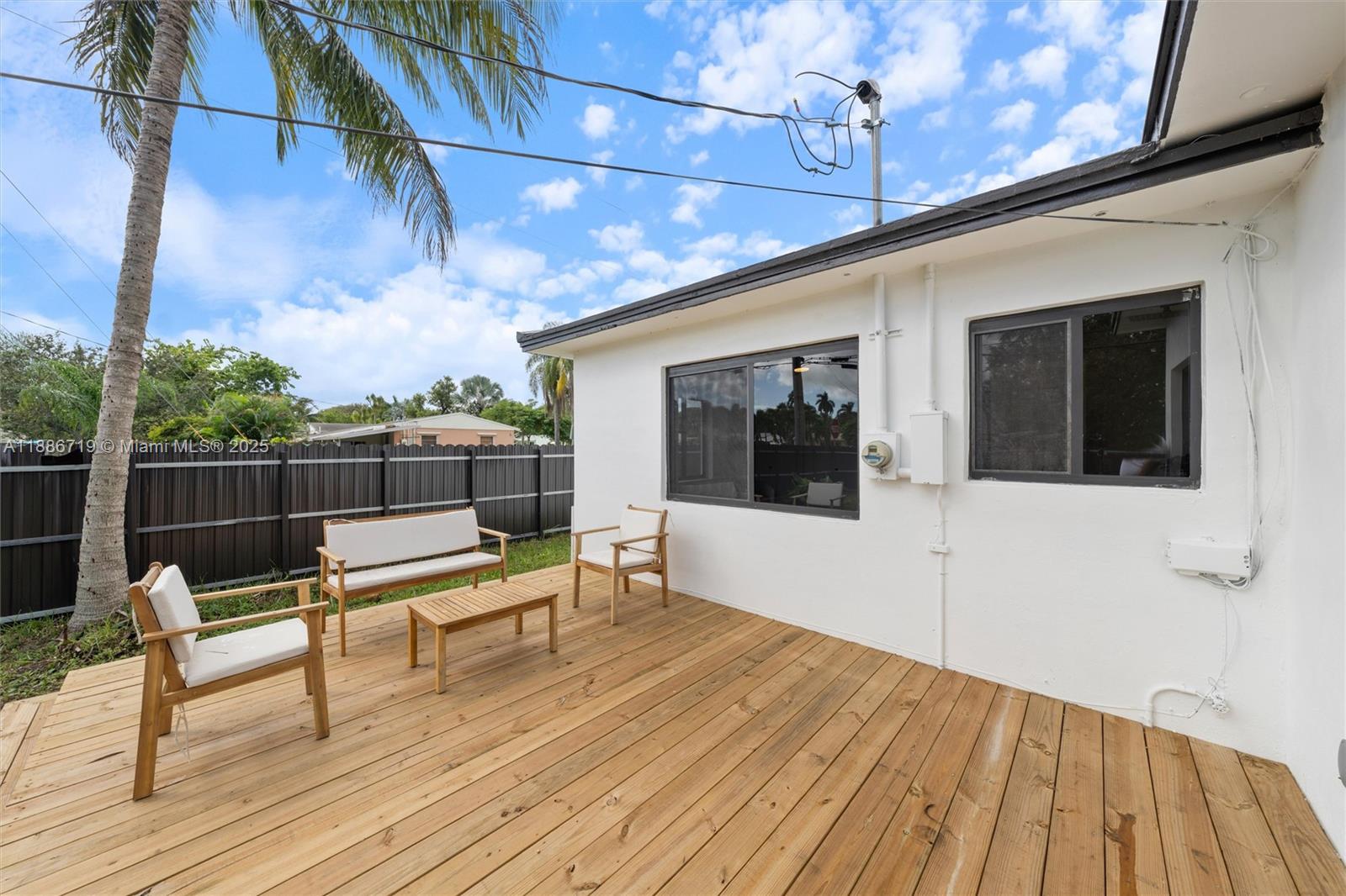 1305 North 31st Road Hollywood, FL 33021 - Photo 23 of 29