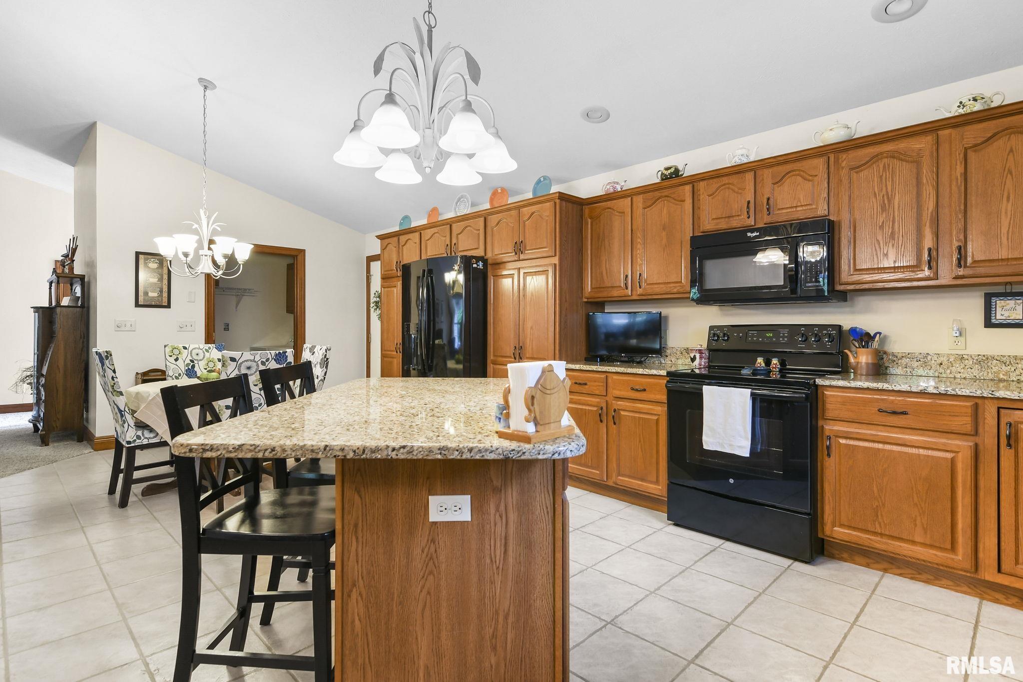 762 Cherokee Drive Springfield, IL 62711 - Photo 11 of 33