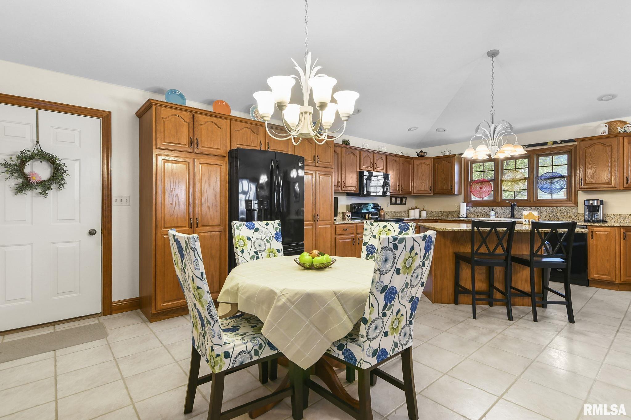 762 Cherokee Drive Springfield, IL 62711 - Photo 12 of 33