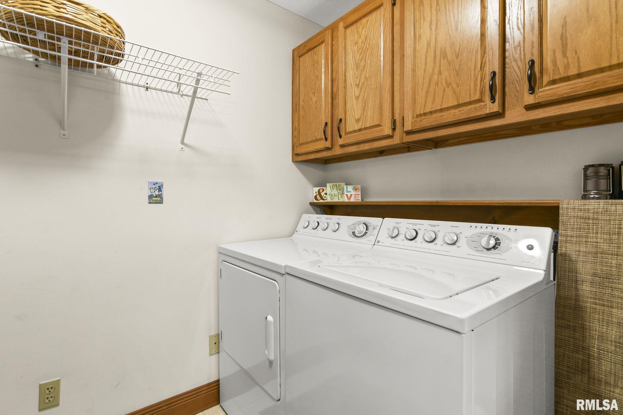 762 Cherokee Drive Springfield, IL 62711 - Photo 29 of 33
