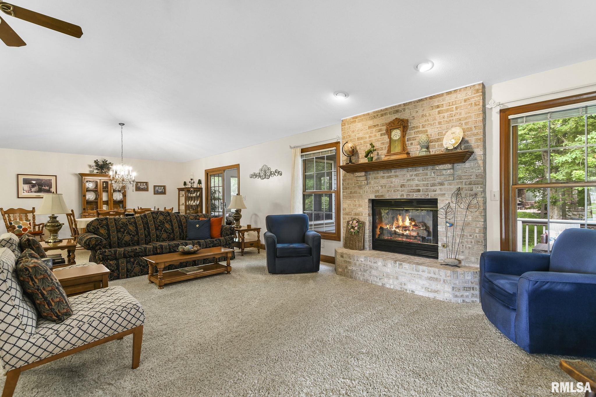 762 Cherokee Drive Springfield, IL 62711 - Photo 6 of 33