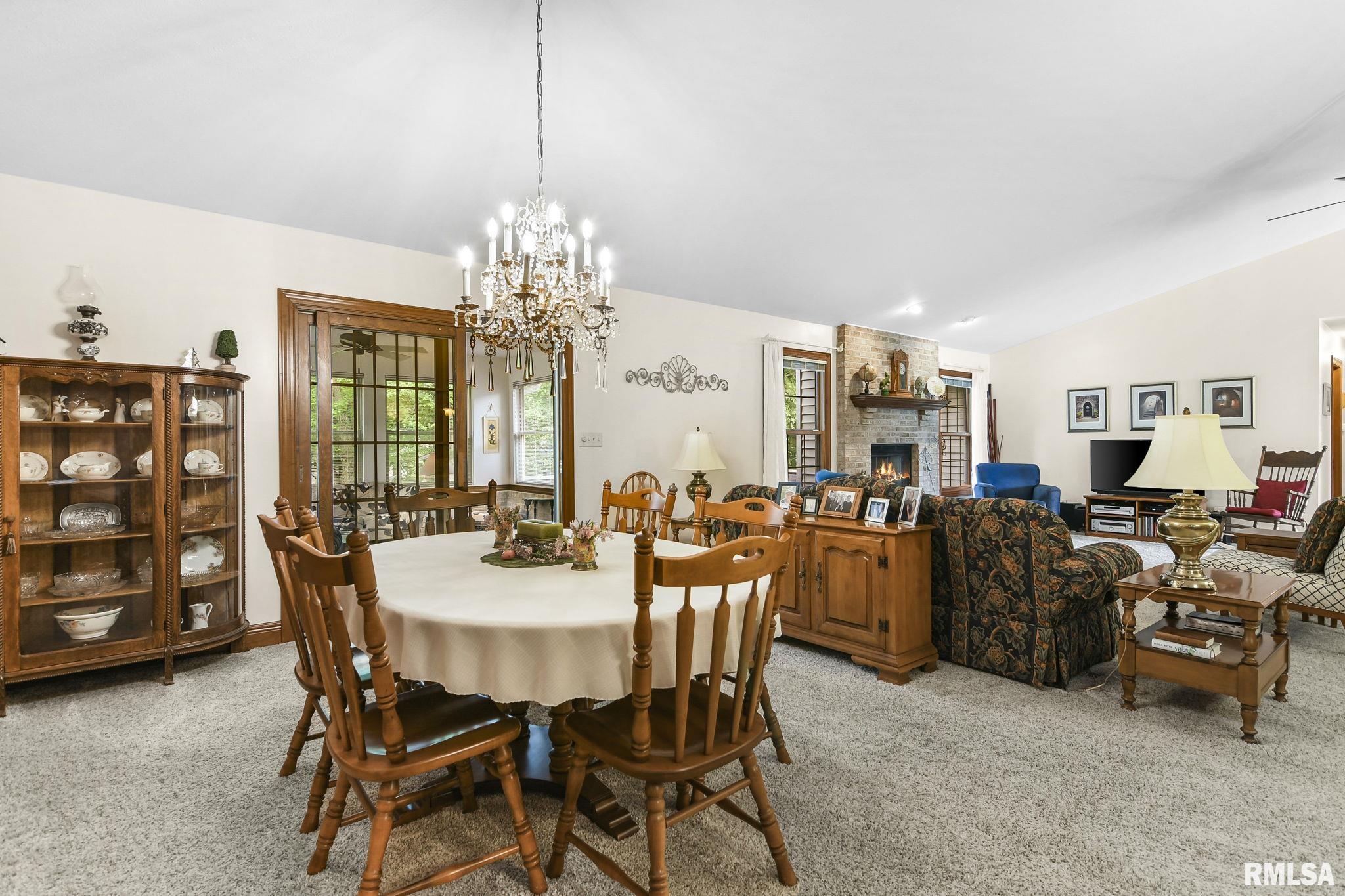 762 Cherokee Drive Springfield, IL 62711 - Photo 9 of 33