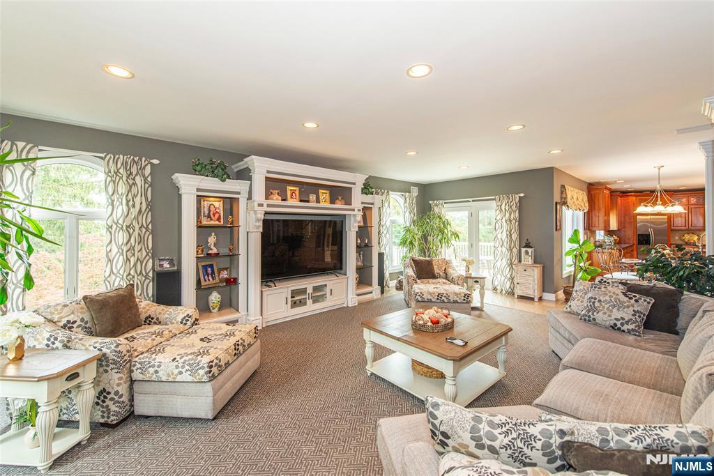 103 Passaic Valley Road Montville, NJ 07045 - Photo 10 of 47