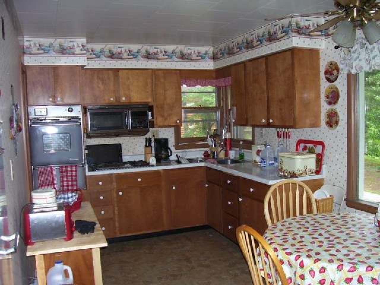 1300 Drager Road Eagle River, WI 54521 - Photo 4 of 25 Gallery Image 4