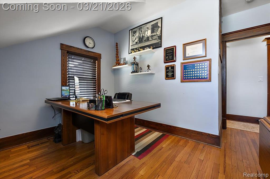 1957 Columbia Road Berkley, MI 48072 - Photo 32 of 56 Gallery Image 32