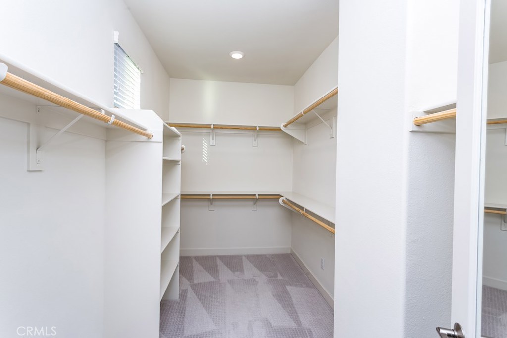 106 Newall Irvine, CA 92618 - Photo 11 of 31 a view of a walk in closet