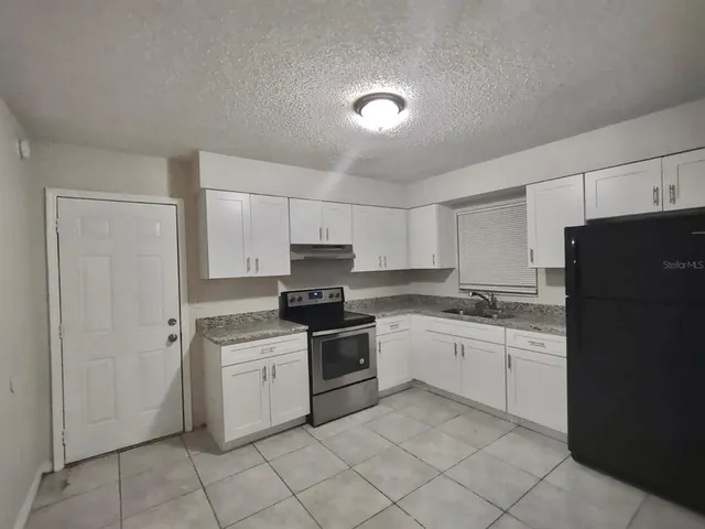 $1,100 | 1704 Birchwood Circle, Unit 1, Leesburg, FL 34748