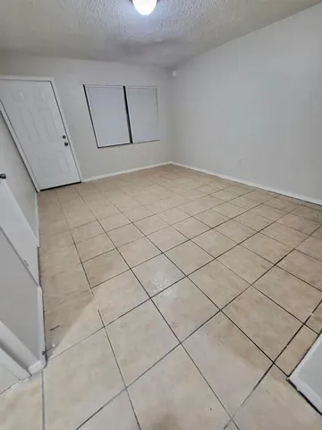 $1,100 | 1704 Birchwood Circle, Unit 1, Leesburg, FL 34748