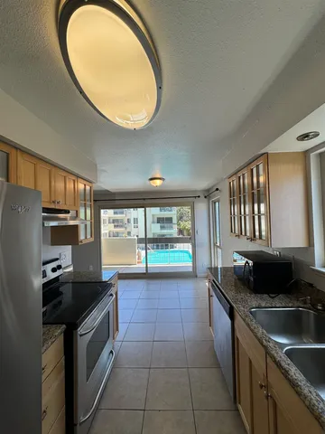 $399,000 | 77 Fairmount Avenue, Unit 220, Oakland, CA 94611