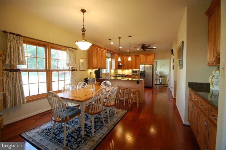 16805 Cashell Road Olney, MD 20832 - Photo 7 of 26 Kitchen