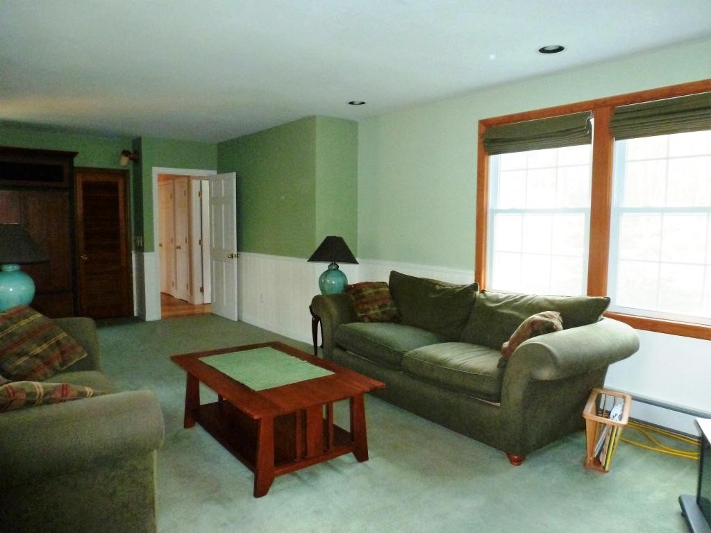 41 Briar Road Bedford, NH 03110 - Photo 14 of 23