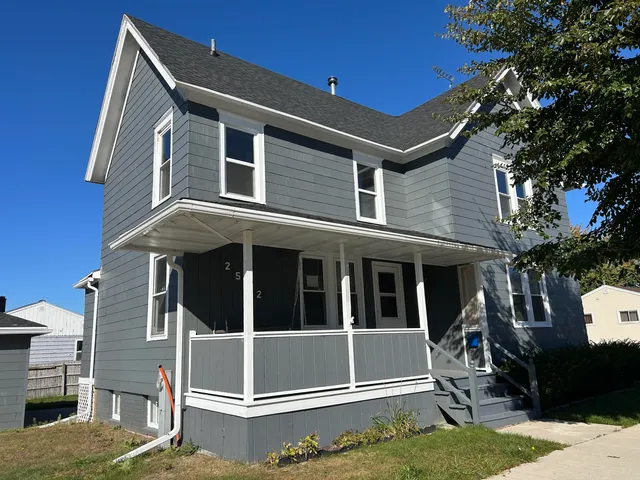 2522 Lincoln Avenue, Two Rivers, WI 54241