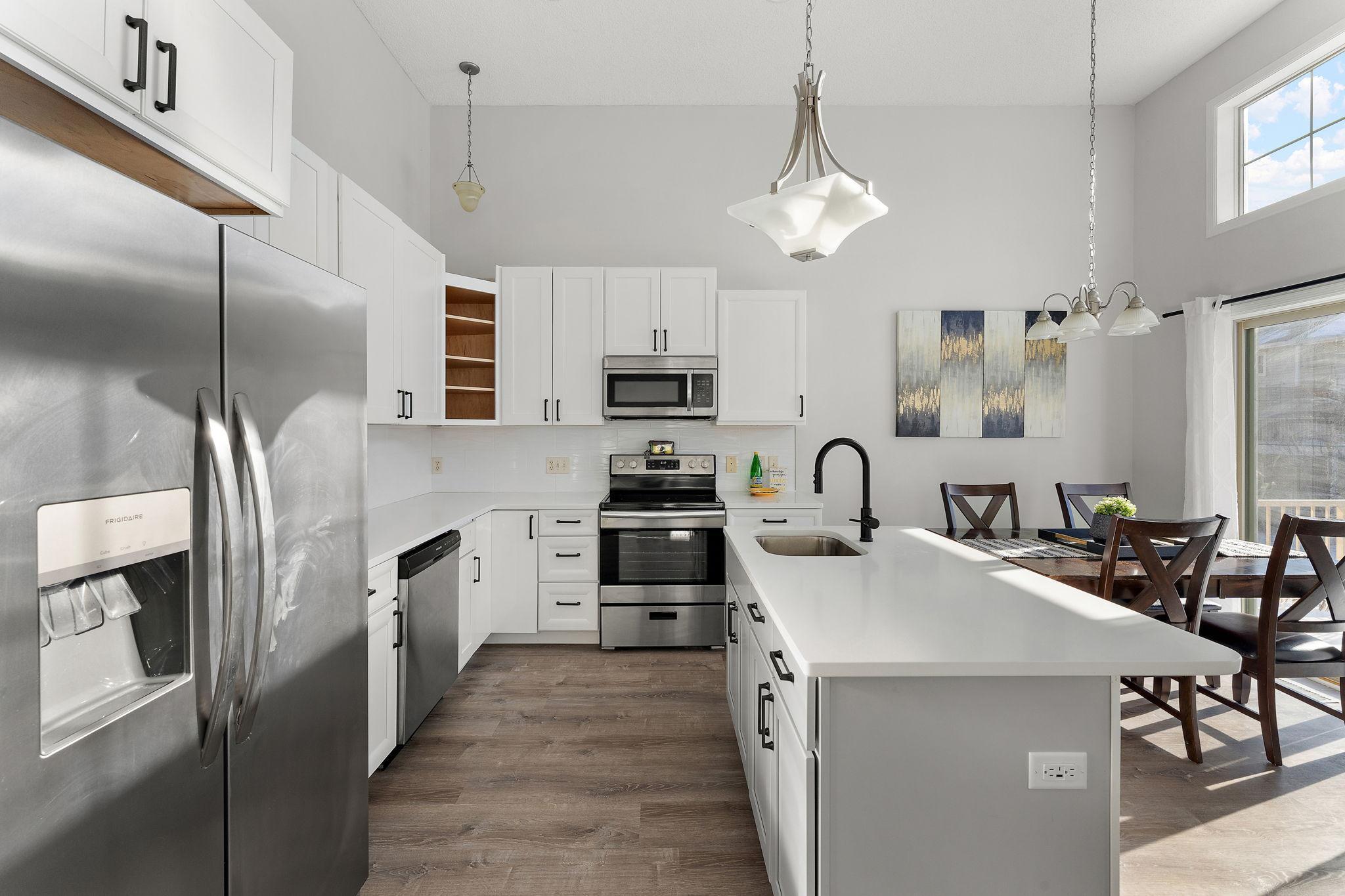 11629 Prospect Curve Woodbury, MN 55129 - Photo 12 of 30