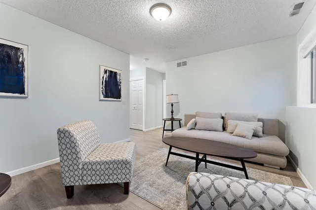 $350,000 | 11629 Prospect Curve, Woodbury, MN 55129