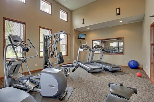 $350,000 | 11629 Prospect Curve, Woodbury, MN 55129