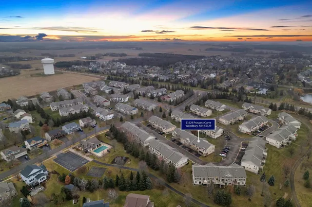 $350,000 | 11629 Prospect Curve, Woodbury, MN 55129