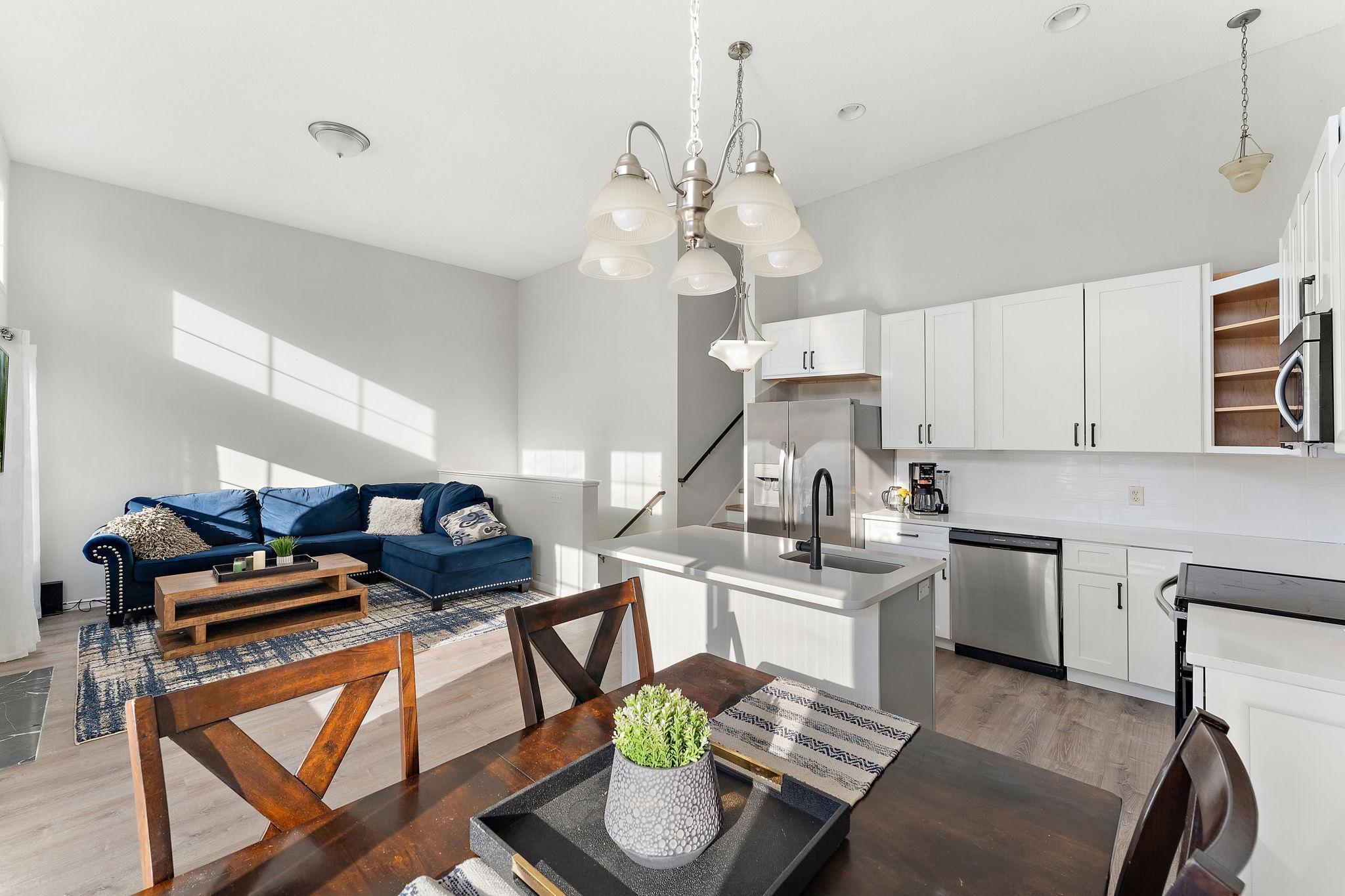 11629 Prospect Curve Woodbury, MN 55129 - Photo 8 of 30