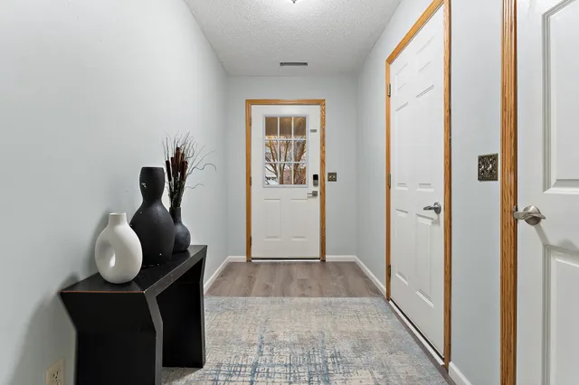 $350,000 | 11629 Prospect Curve, Woodbury, MN 55129