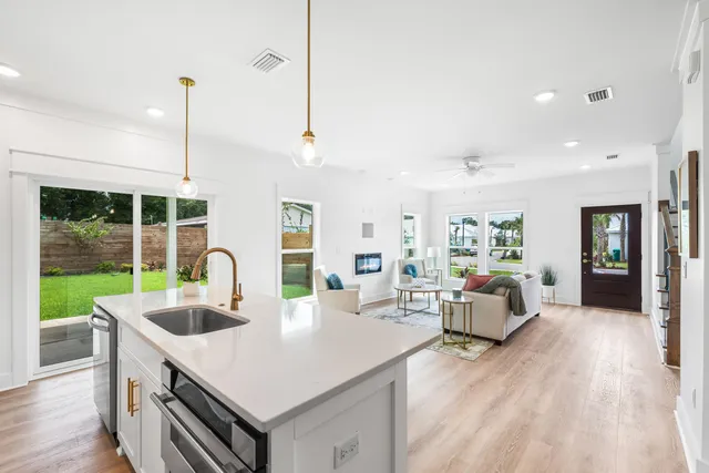 $687,900 | 109 Fletcher Way, Destin, FL 32541