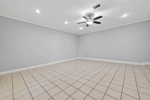 $2,400 | 17711 Shelby Oaks Circle, Richmond, TX 77407