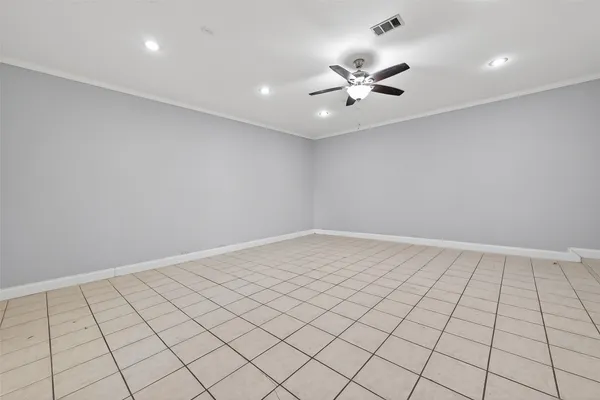 $2,400 | 17711 Shelby Oaks Circle, Richmond, TX 77407