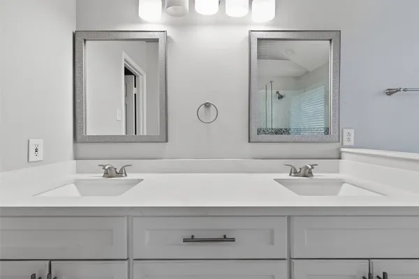 $2,400 | 17711 Shelby Oaks Circle, Richmond, TX 77407