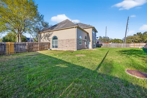 $2,400 | 17711 Shelby Oaks Circle, Richmond, TX 77407