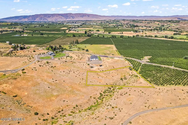 a view of lake view and mountain view