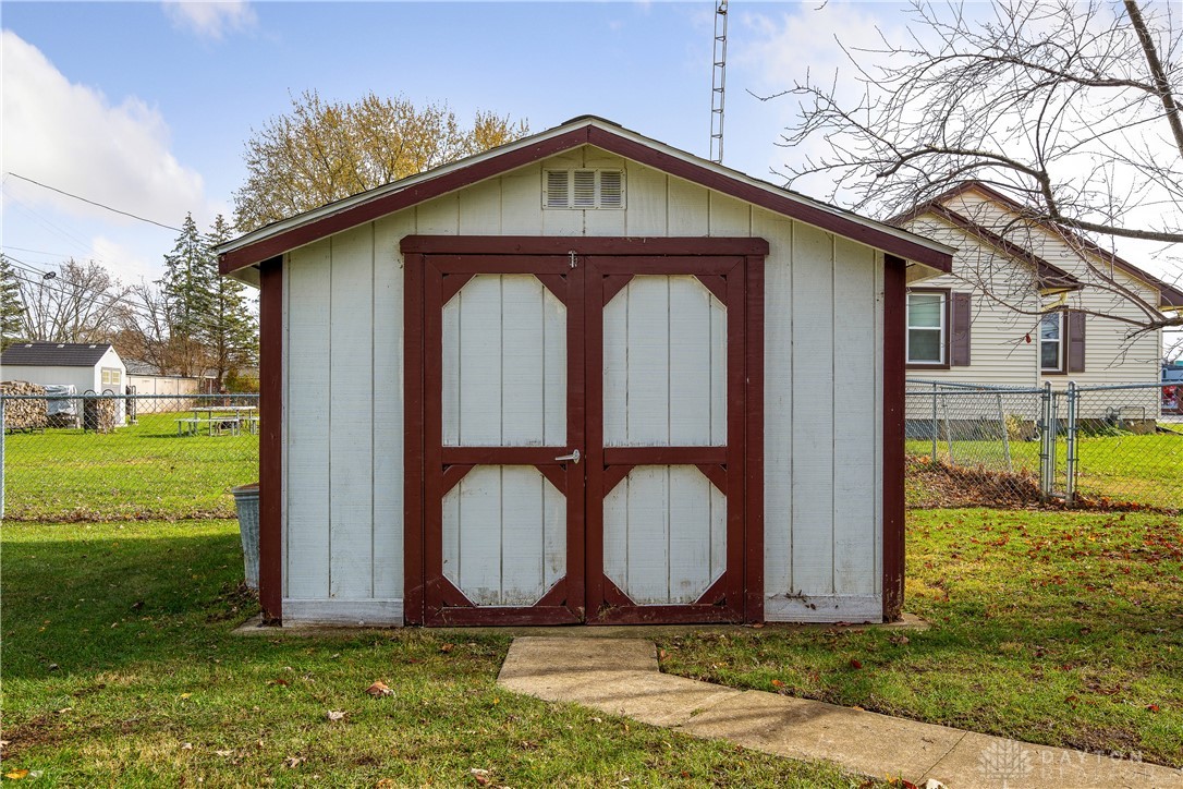 114 West Russell Road Sidney, OH 45365 - Photo 8 of 42 Gallery Image 8